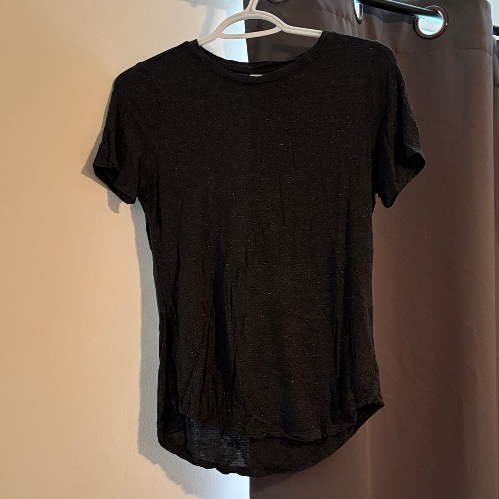 5/$25 Shimmery Black Short Sleeve T-Shirt